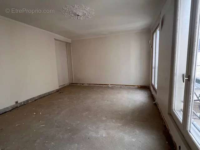 Appartement à PARIS-7E