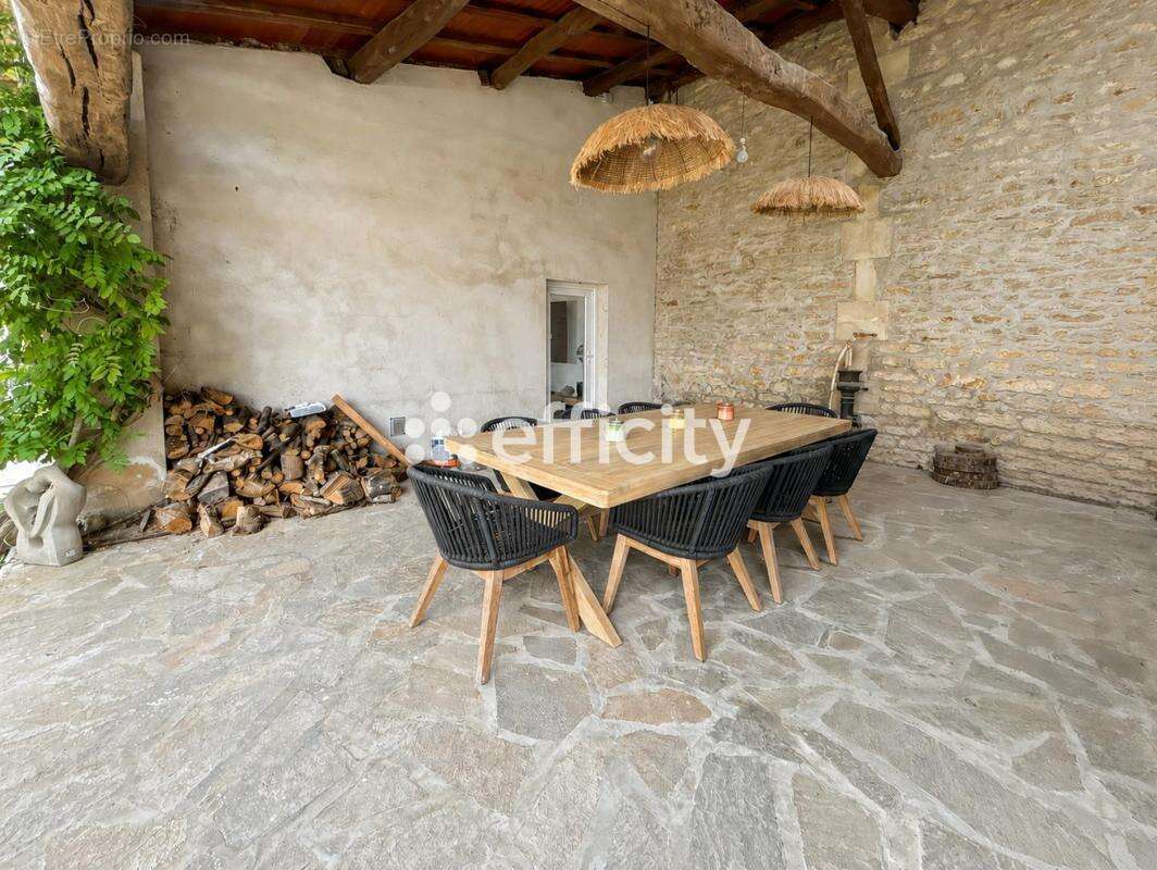 Maison 265 m² à Brizambourg  - photo 18