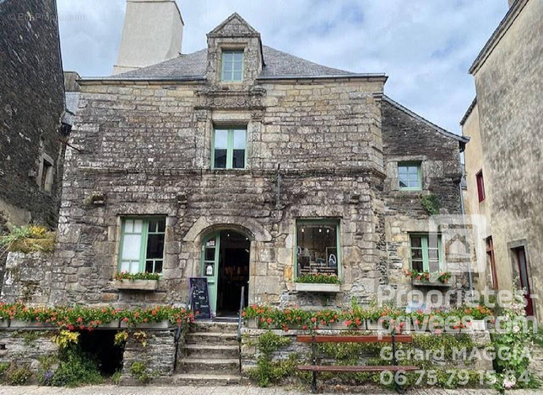 Maison à ROCHEFORT-EN-TERRE