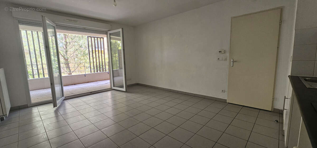 Appartement à JUVIGNAC