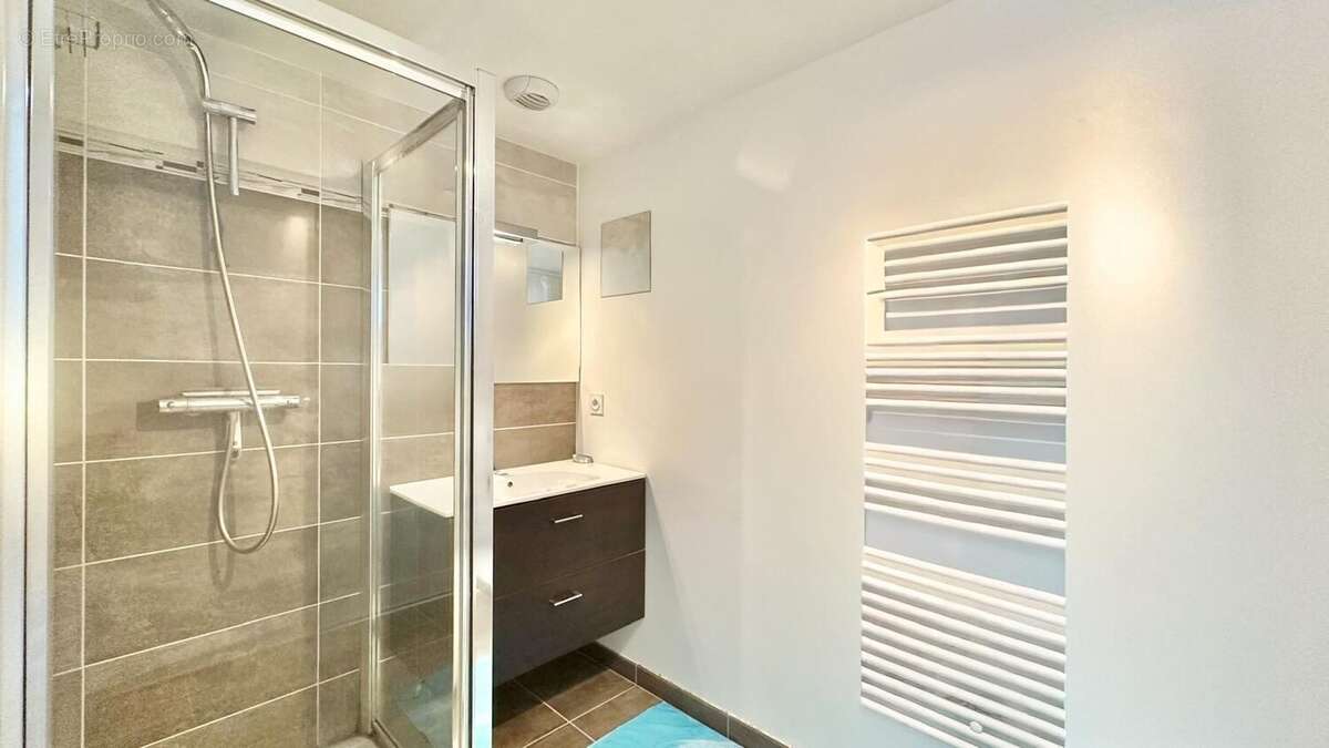 Appartement 40 m² à Argonay  - photo 4