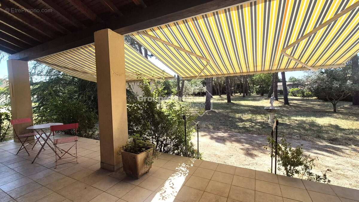 Maison à MAZAN