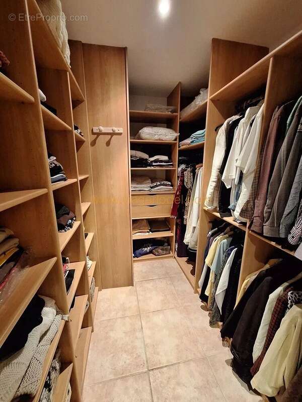 Maison à ROQUEBRUNE-SUR-ARGENS