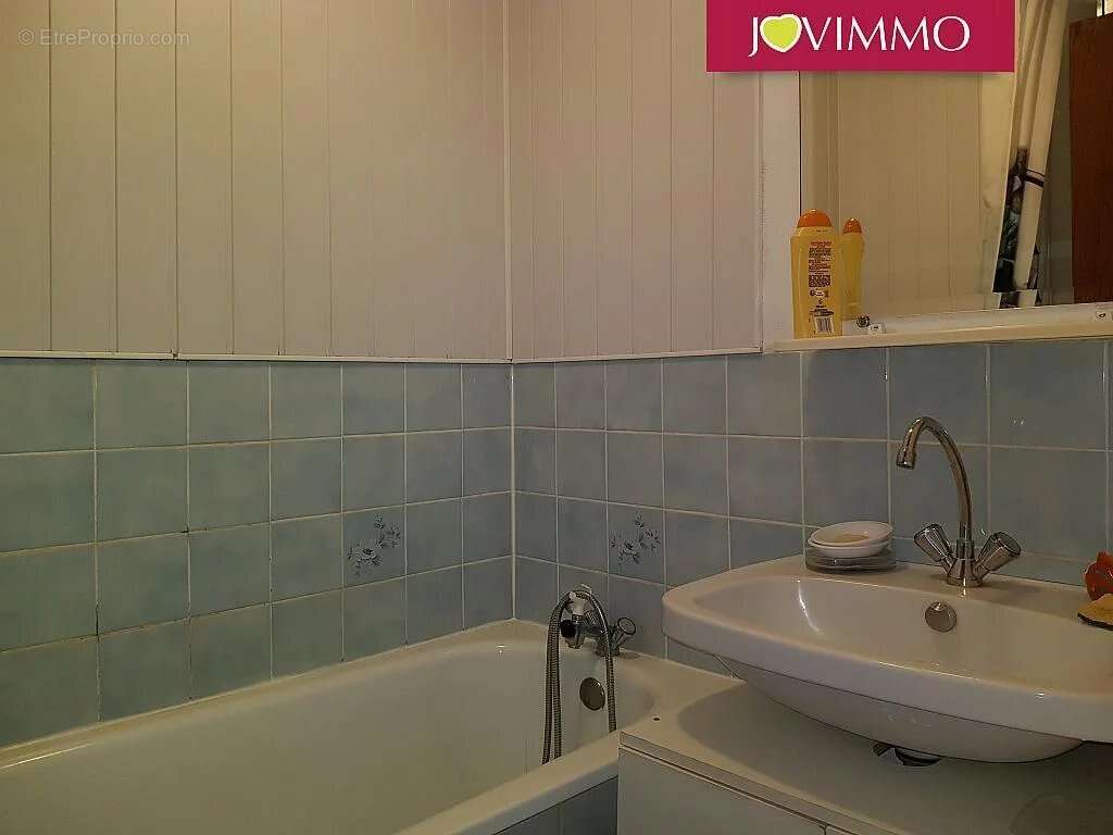 Appartement à CHASTREIX