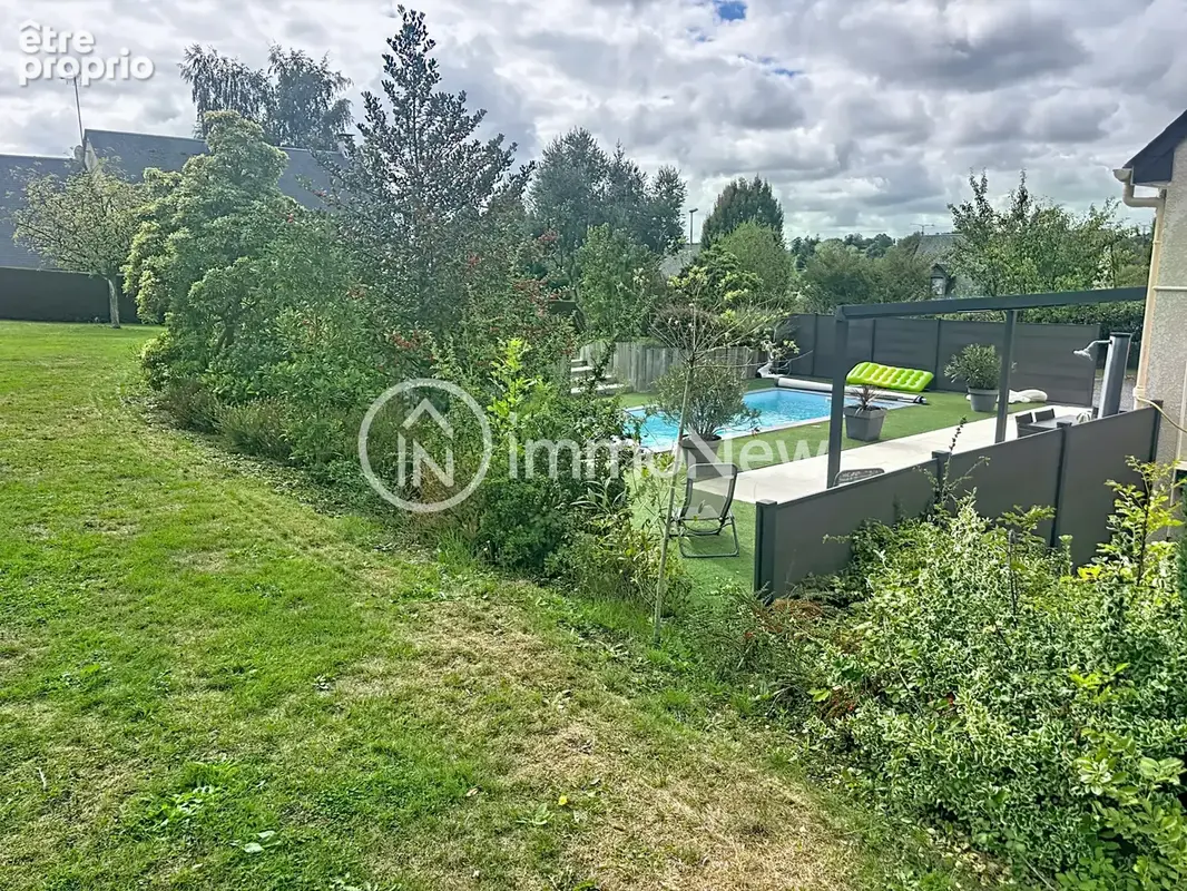 Tres beau pavillon 125 m2 avec piscine, panneaux solaires sur terrain 1712 m2 proche des commerces - photo 18