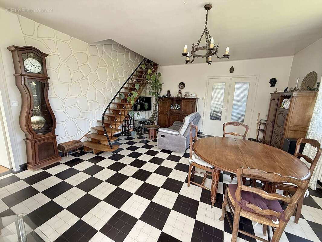 Maison à VILLEBON-SUR-YVETTE