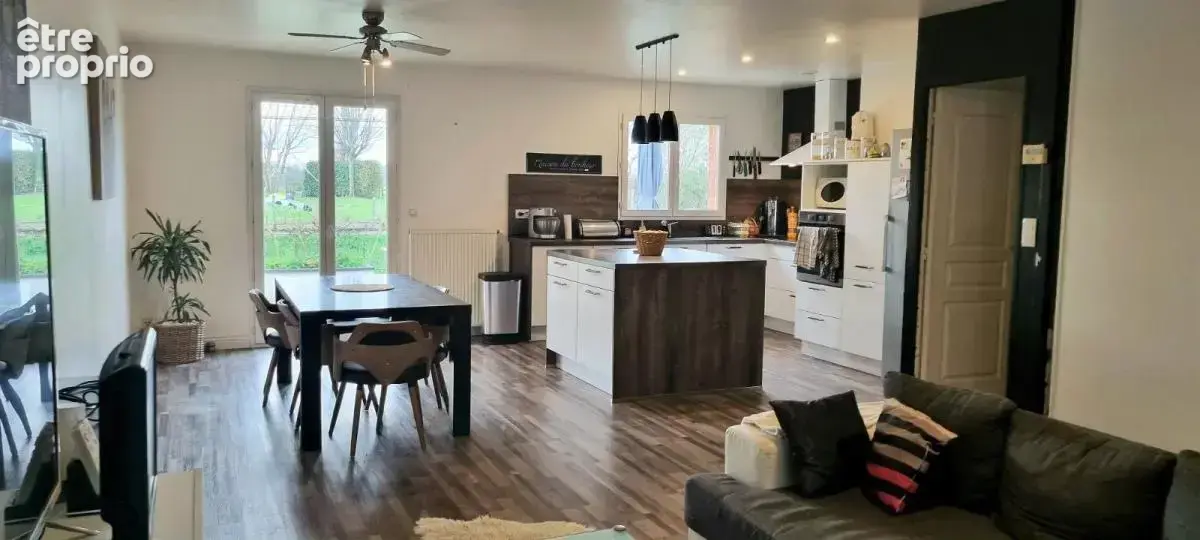Maison 6 pièces 135 m² à vendre à Neuville-Les-Dames (01400) - photo 5