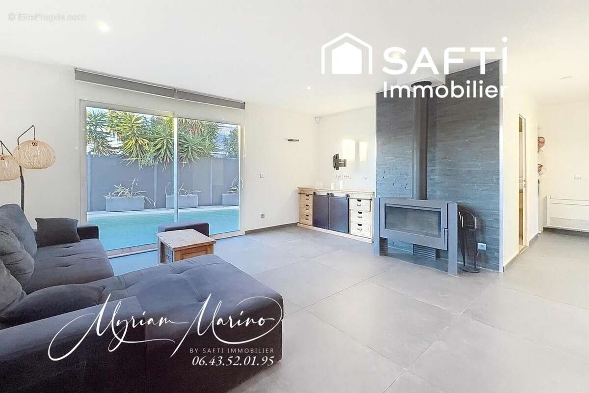 Photo 2 - Maison à ROQUEBRUNE-SUR-ARGENS