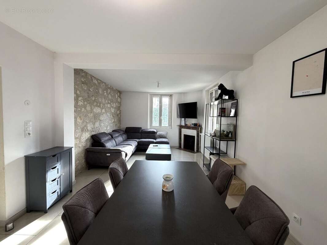 Maison à FLEURY-LES-AUBRAIS