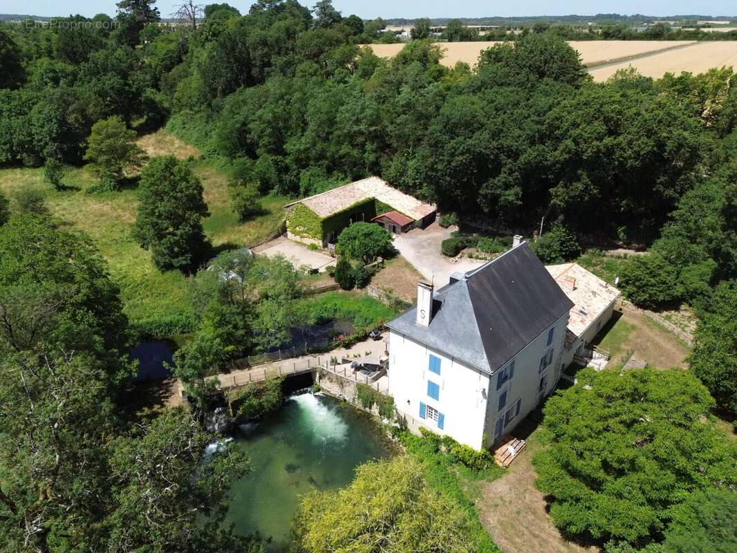 Maison à POITIERS