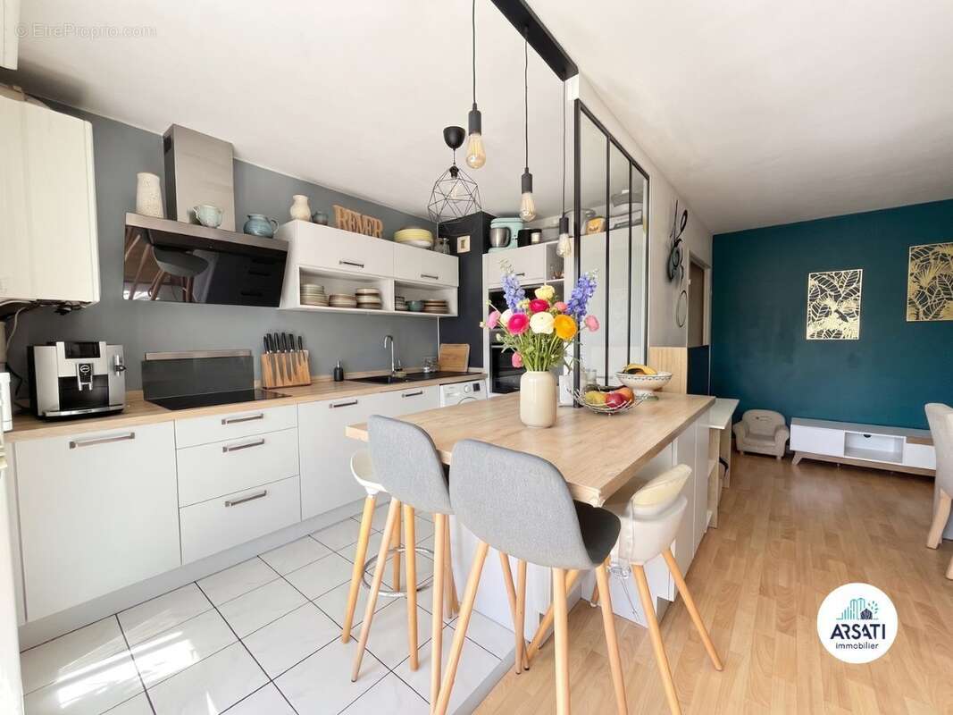 Appartement à SAINT-JACQUES-DE-LA-LANDE