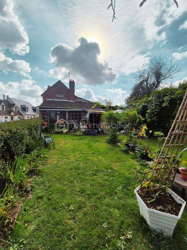 Maison à LONGPRE-LES-CORPS-SAINTS