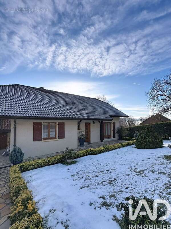 Photo 2 - Maison à BELLEGARDE-SUR-VALSERINE