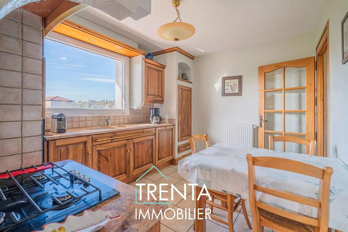 Maison à SAINT-JEAN-DE-MOIRANS