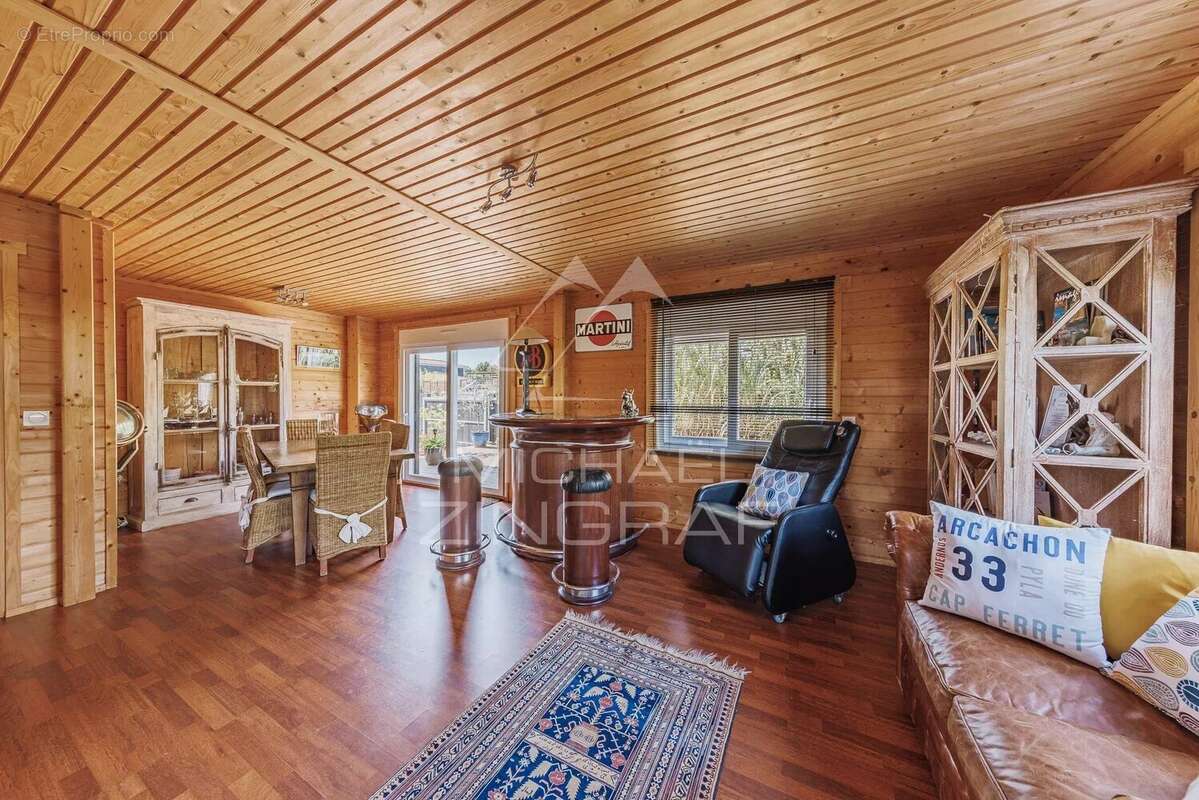 Maison à GUJAN-MESTRAS