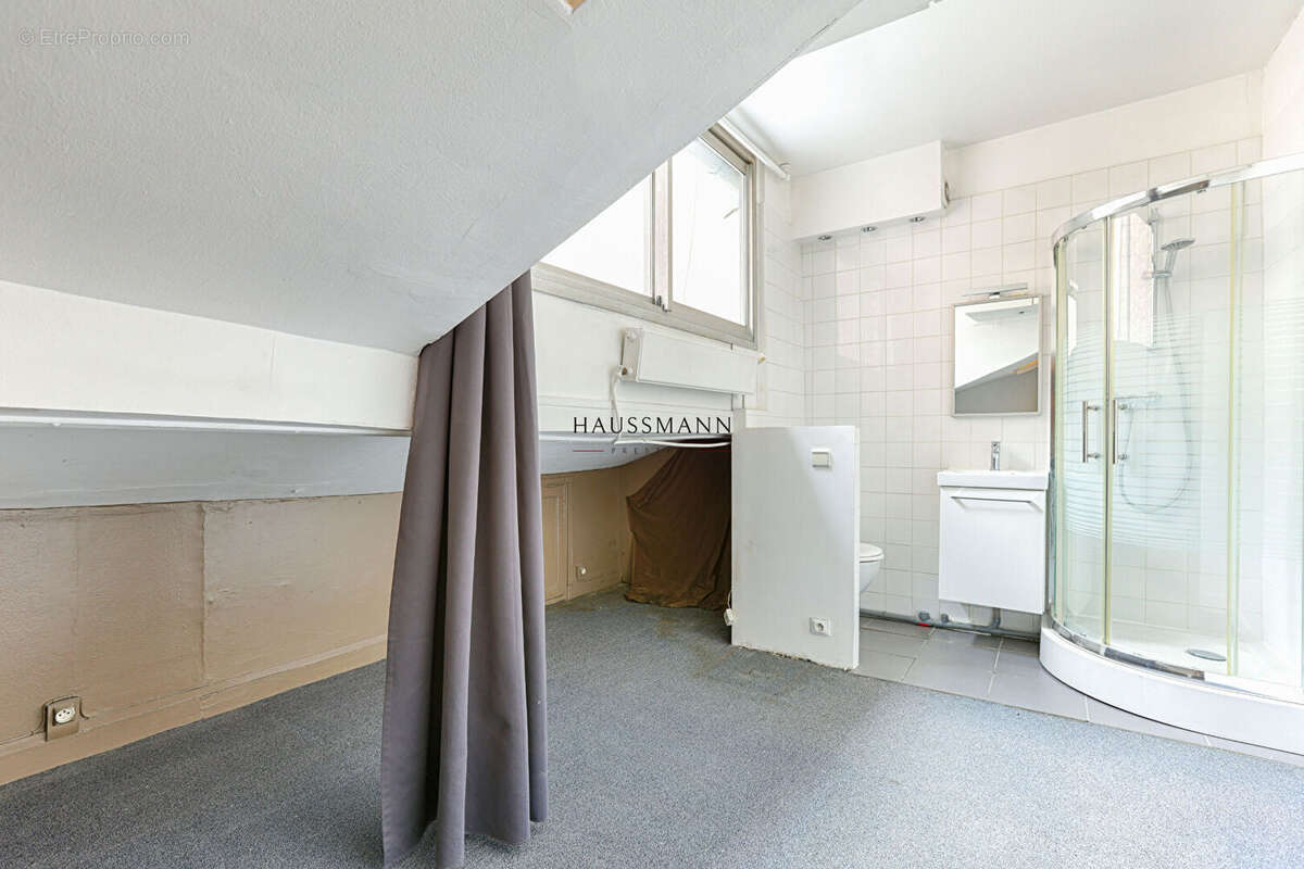 Maison à PARIS-8E
