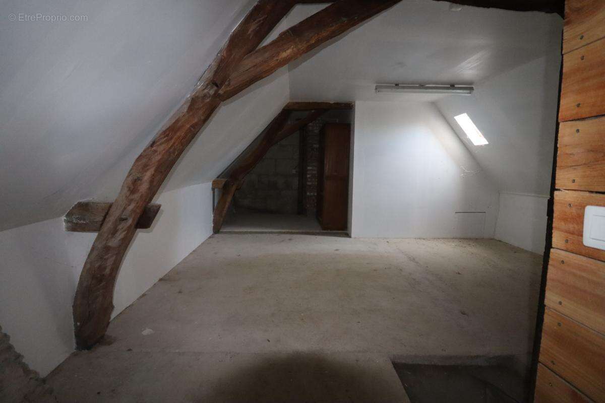Maison à CLERE-LES-PINS