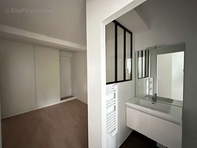 Appartement à DREMIL-LAFAGE