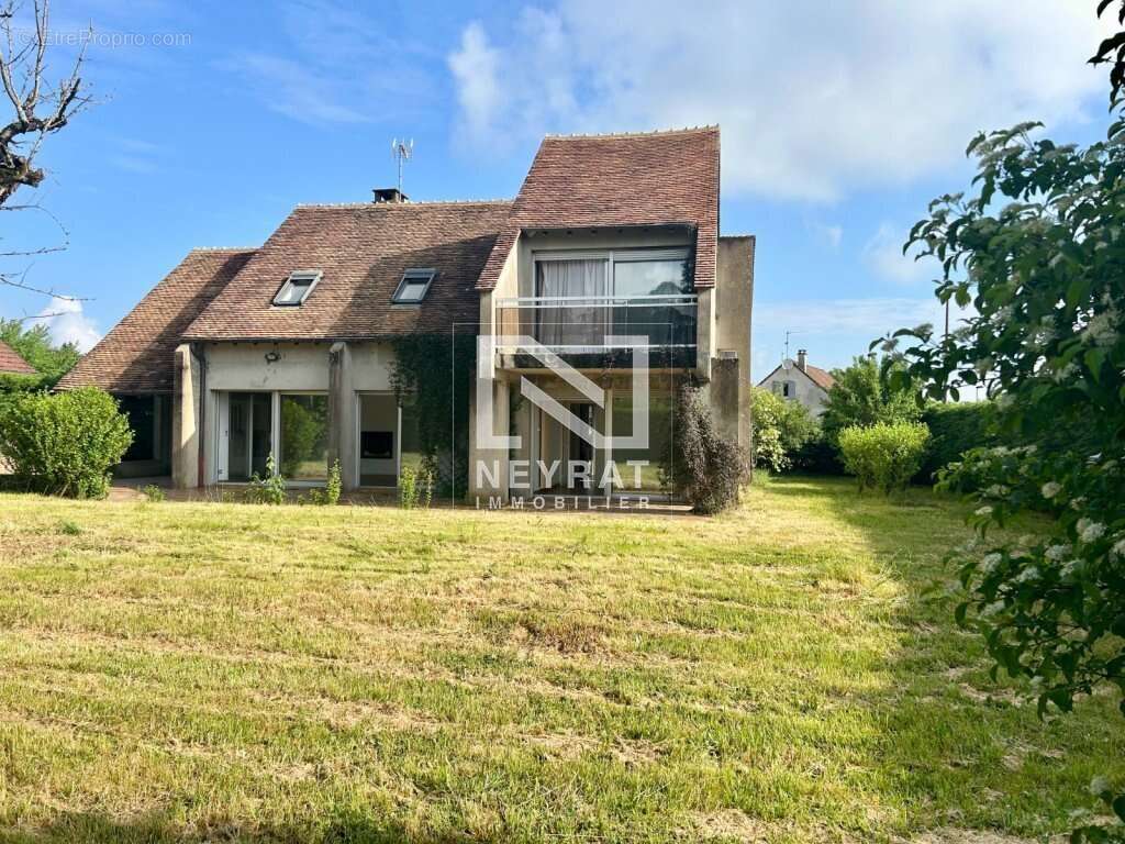 Maison à SENNECEY-LE-GRAND