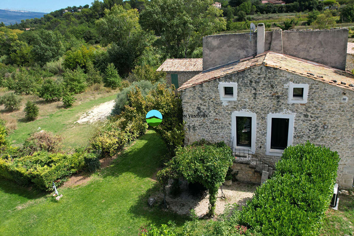 Maison à SAINT-PIERRE-DE-VASSOLS