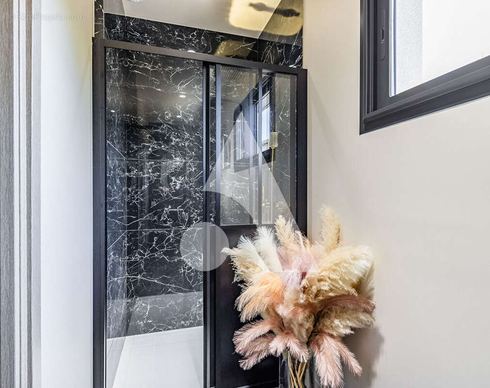 Maison à CHAZAY-D&#039;AZERGUES