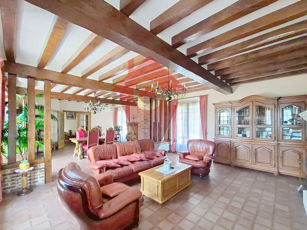 La ville-du-bois - propriété familiale de caractère - dpe c - terrain 2 460 m2 - environ 181 m2 habitables - photo 6