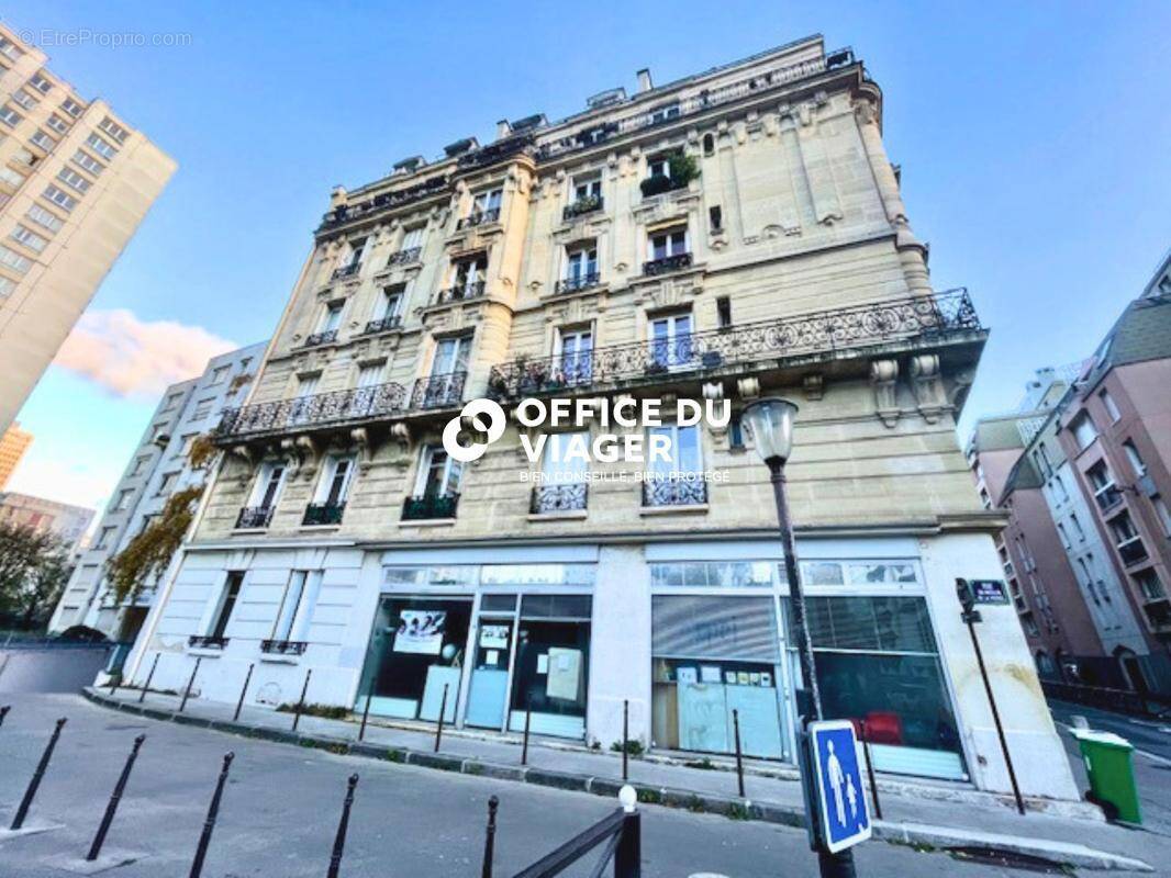 Appartement à PARIS-14E