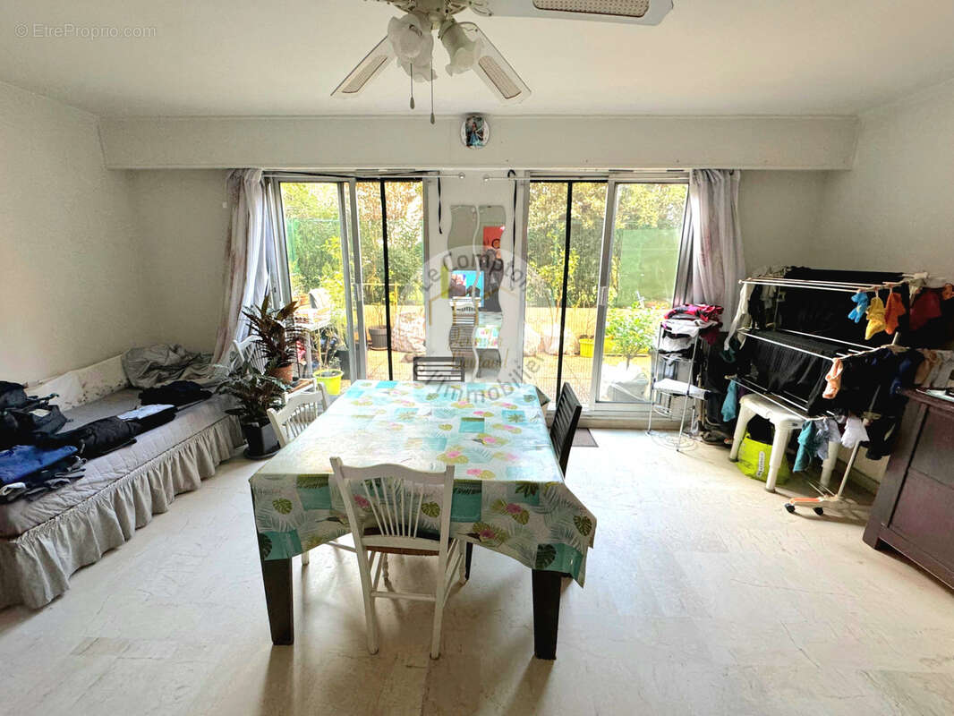 Appartement à MARSEILLE-9E