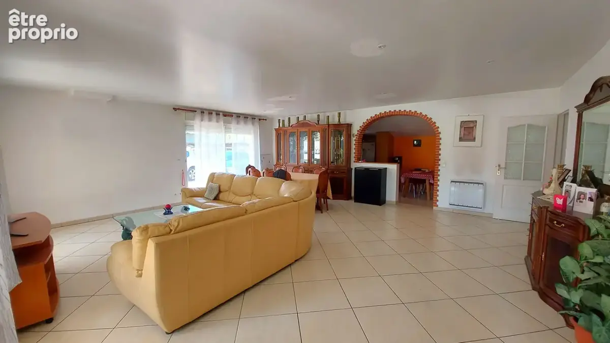 Blagnac - Odyssud - Maison 4 pièces 118 m² - Garage et piscine - photo 2