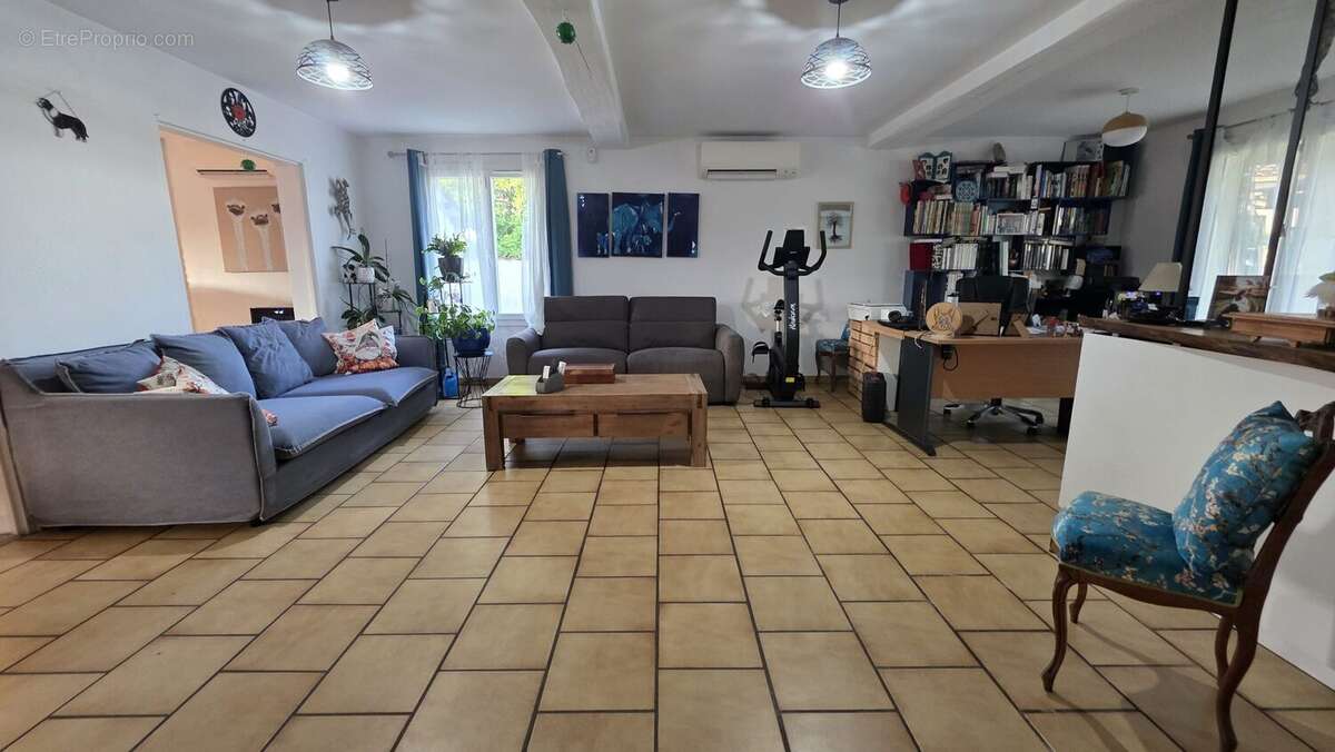 Maison à CADAUJAC