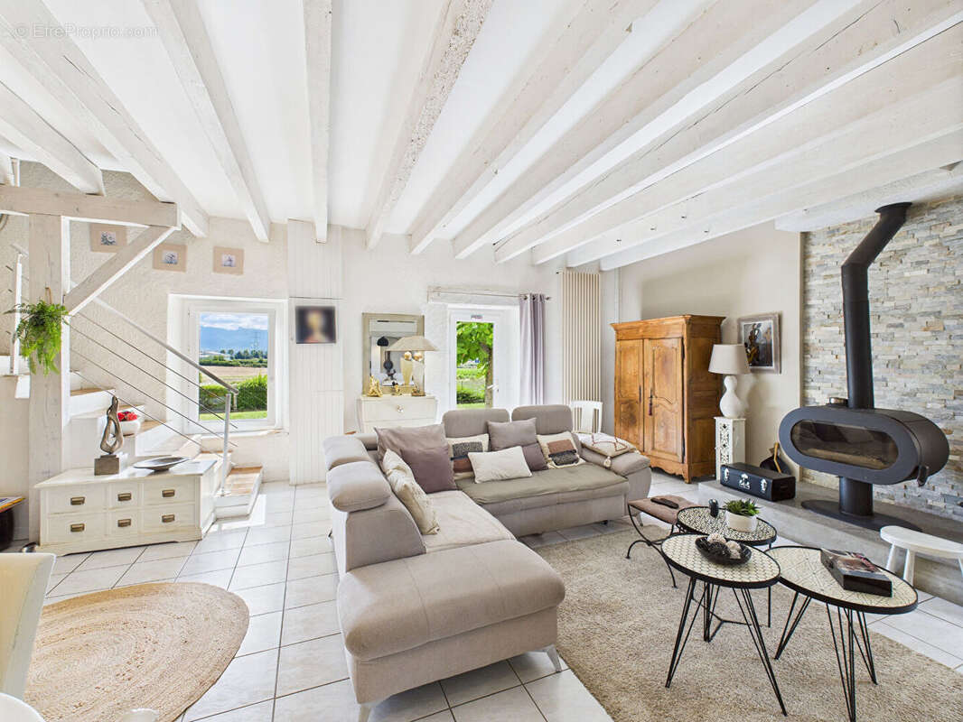 Maison à SAINT-MARCEL-LES-VALENCE