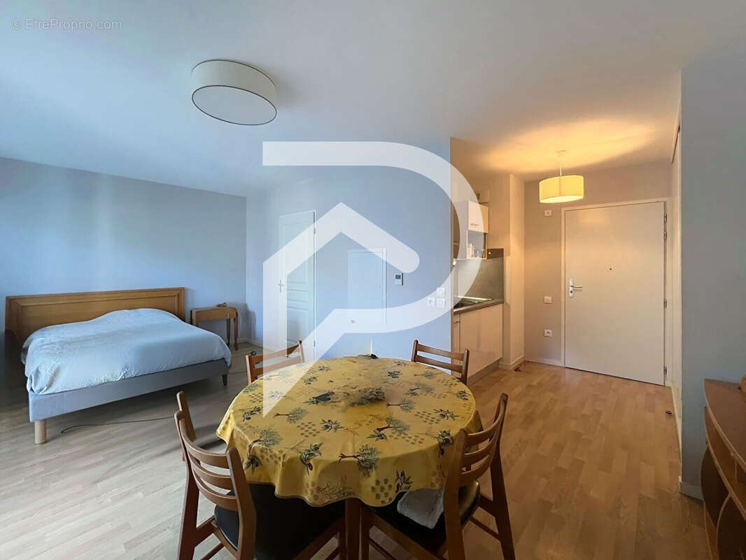 Appartement à VERNOUILLET