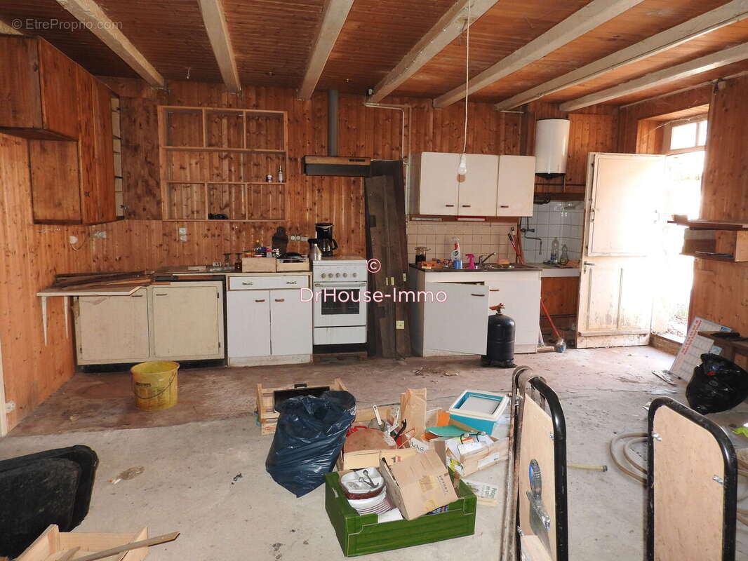 Maison 83 m² à Saint-Sauvant  - photo 19