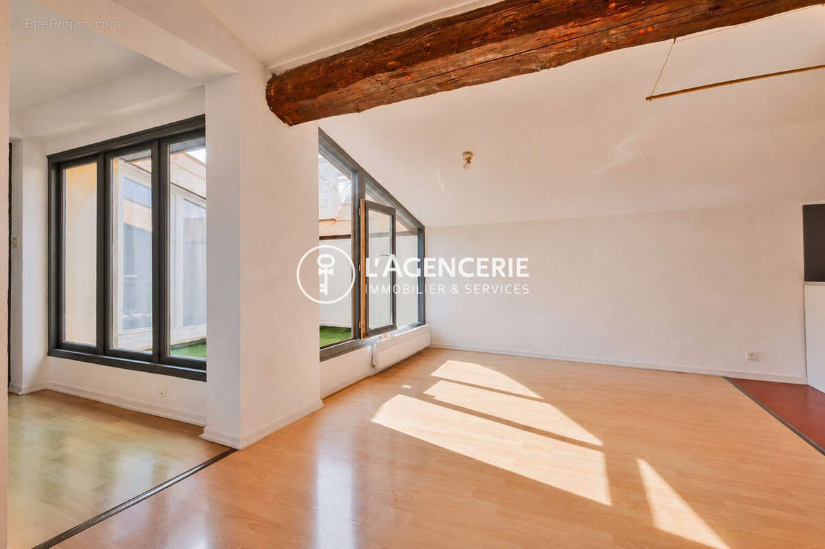 Appartement 44 m² à Bordeaux  - photo 2