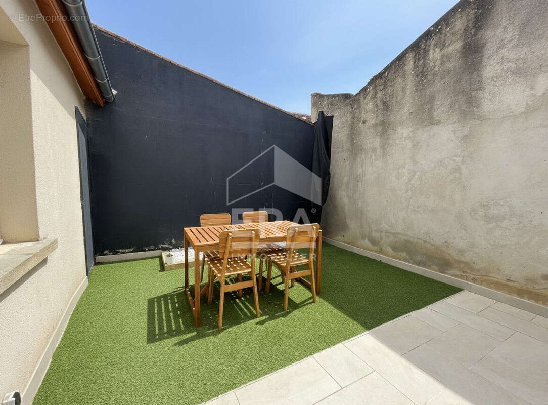 Appartement à GUIGNES