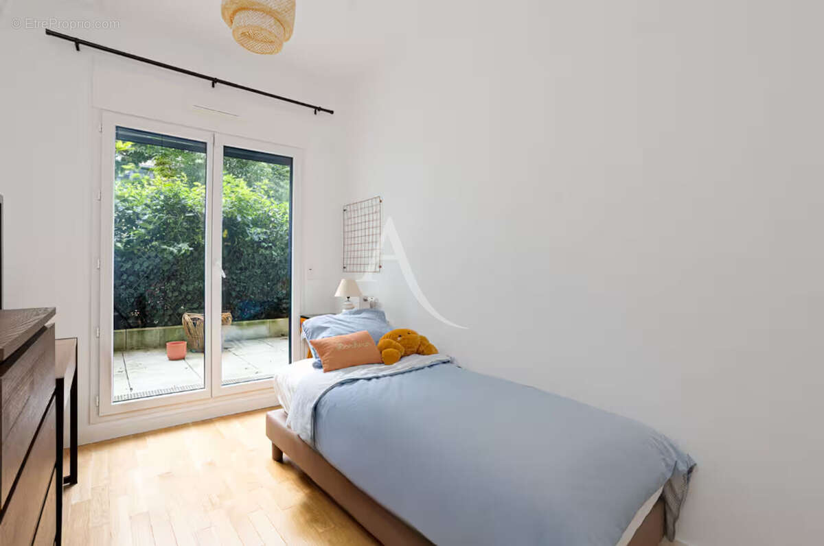 Appartement à SURESNES