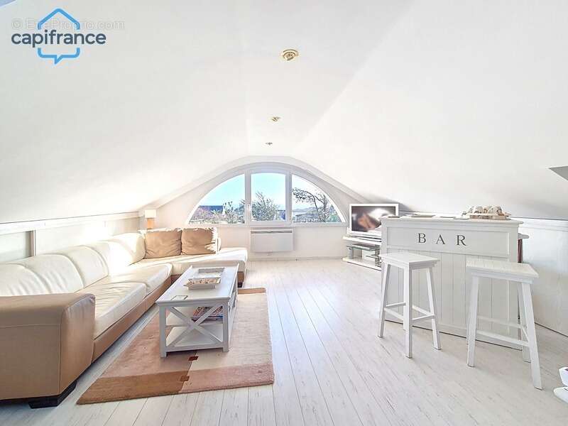 Maison à PLOUGONVELIN