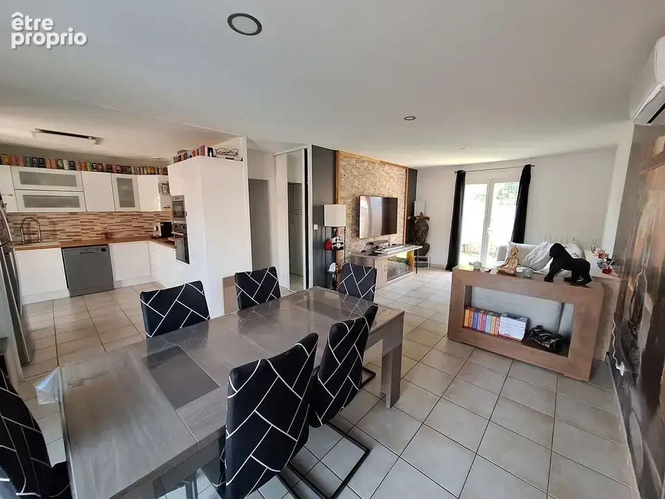 Maison 4 pièces 92 m² à vendre à Romans-Sur-Isere (26100) - photo 2