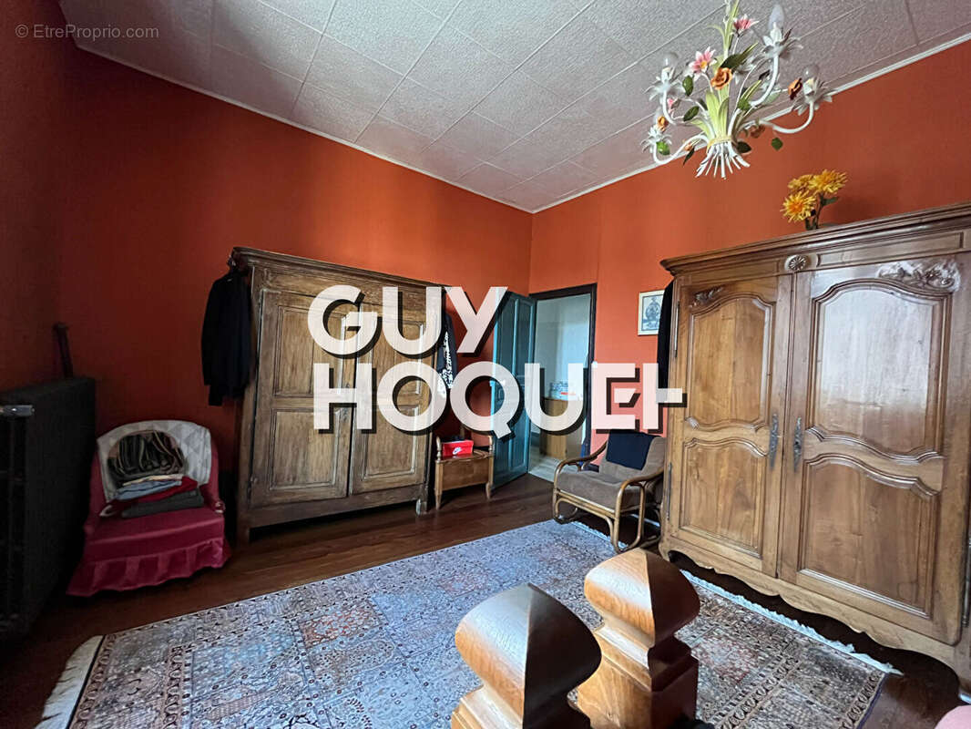 Maison à TOULON-SUR-ARROUX