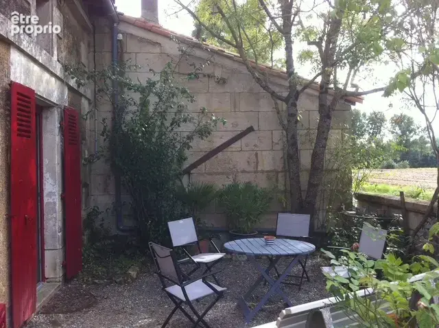 Maison pierres d'env. 213 m2 avec piscine et dependance dans un ecrin de verdure - photo 16