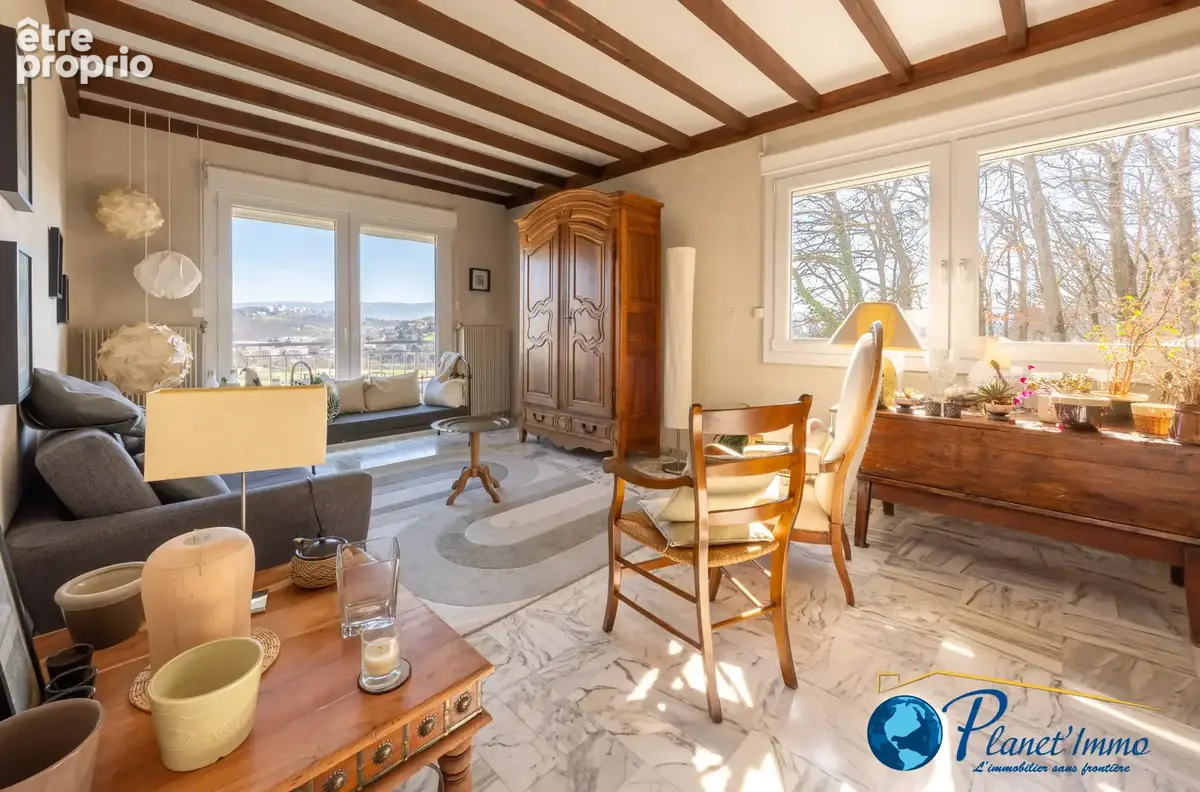 L'Étrat / Maison individuelle de 127m2 habitable + 93m2 d'annexes sur terrain de 839m2 - photo 2