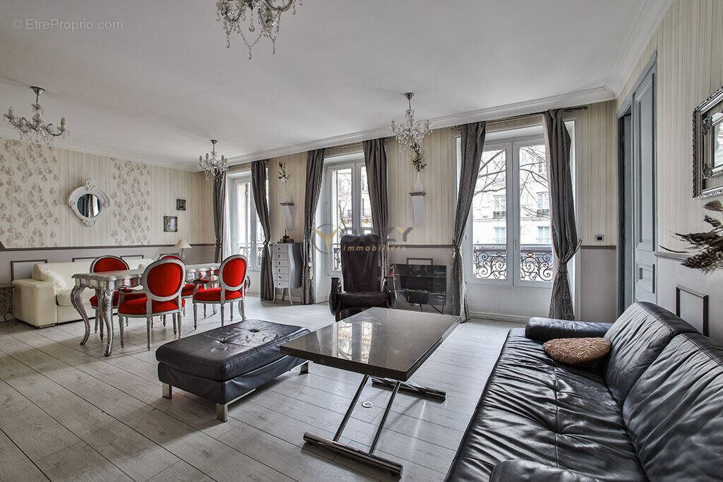Appartement à PARIS-10E