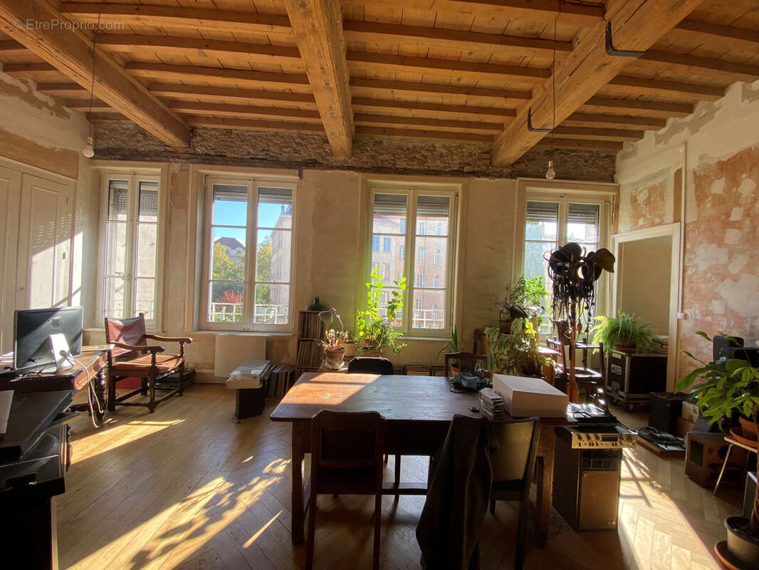 Appartement à LYON-4E