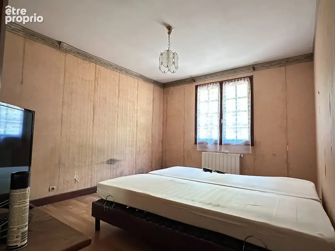 Maison de plain pied 5 pièces - piscine  et jardin  à La Couronne - photo 5