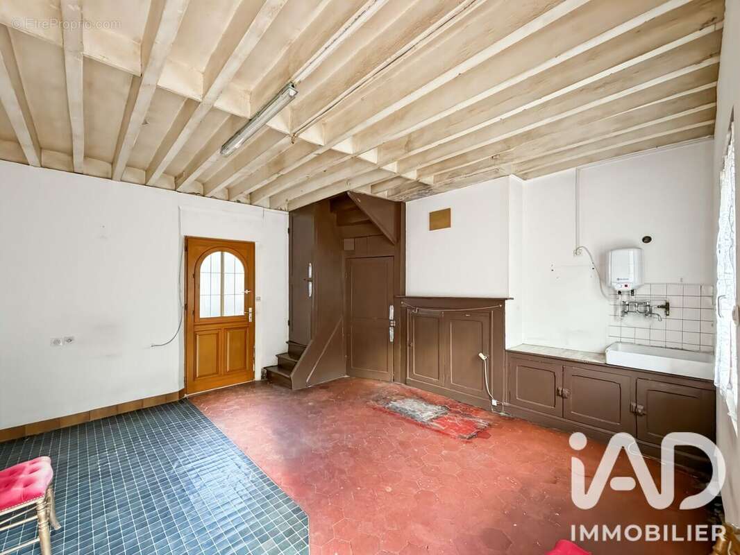 Photo 3
