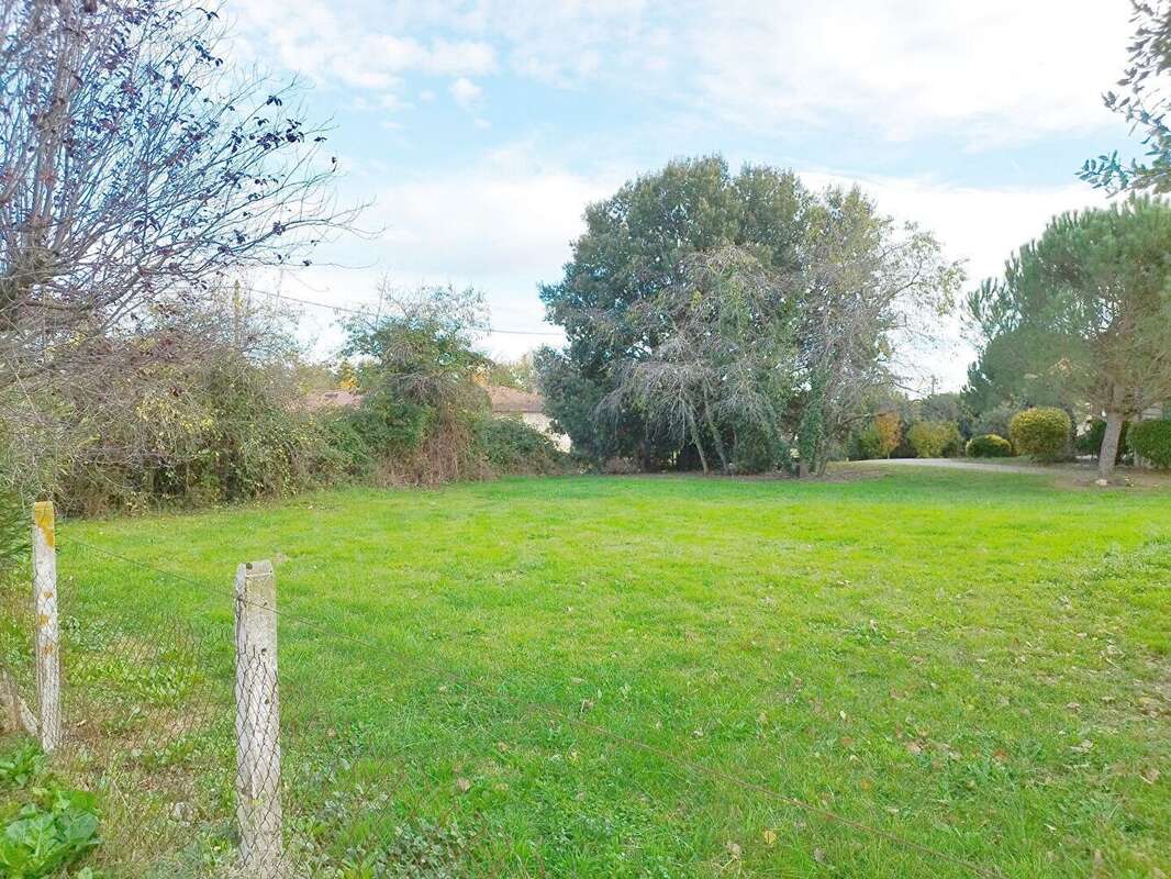 Terrain à bâtir de 1291m² - photo 2