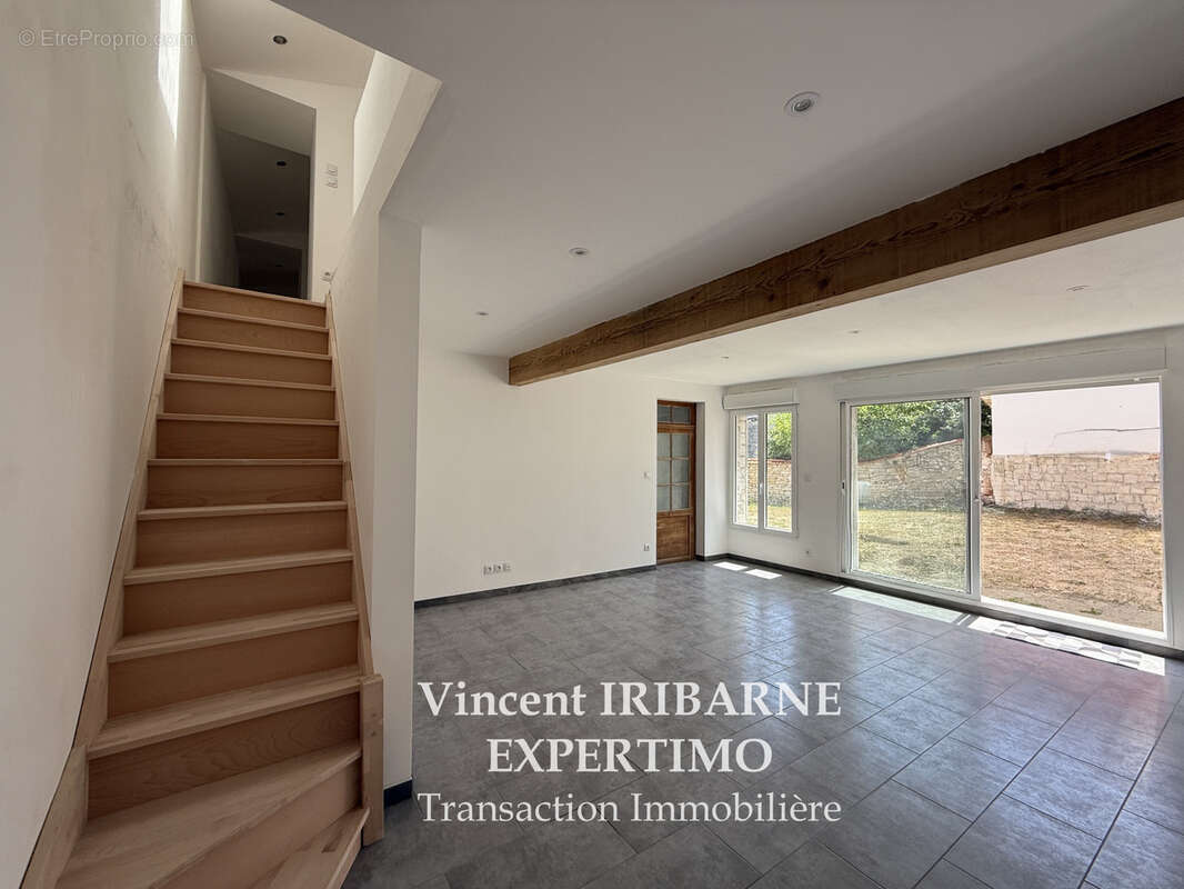Maison à BURIE