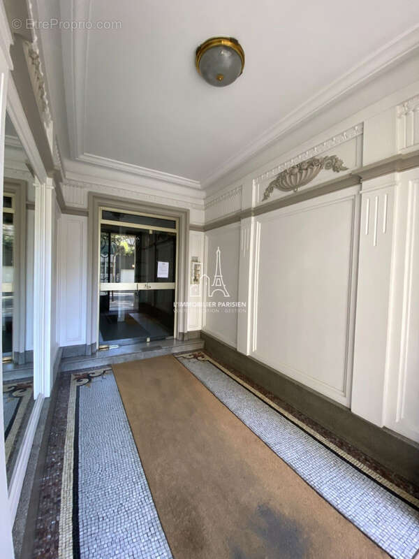 Appartement à PARIS-18E