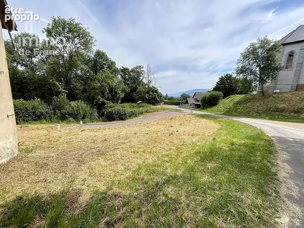 Terrain constructible viabilisé à Vers (74160) de 313 m2 - photo 3