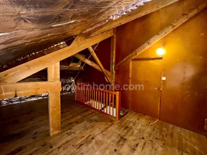 Maison à SAINT-SULPICE-LES-FEUILLES